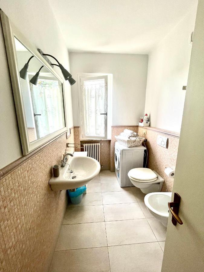 Your Familyapartment In Sirmione Exterior foto