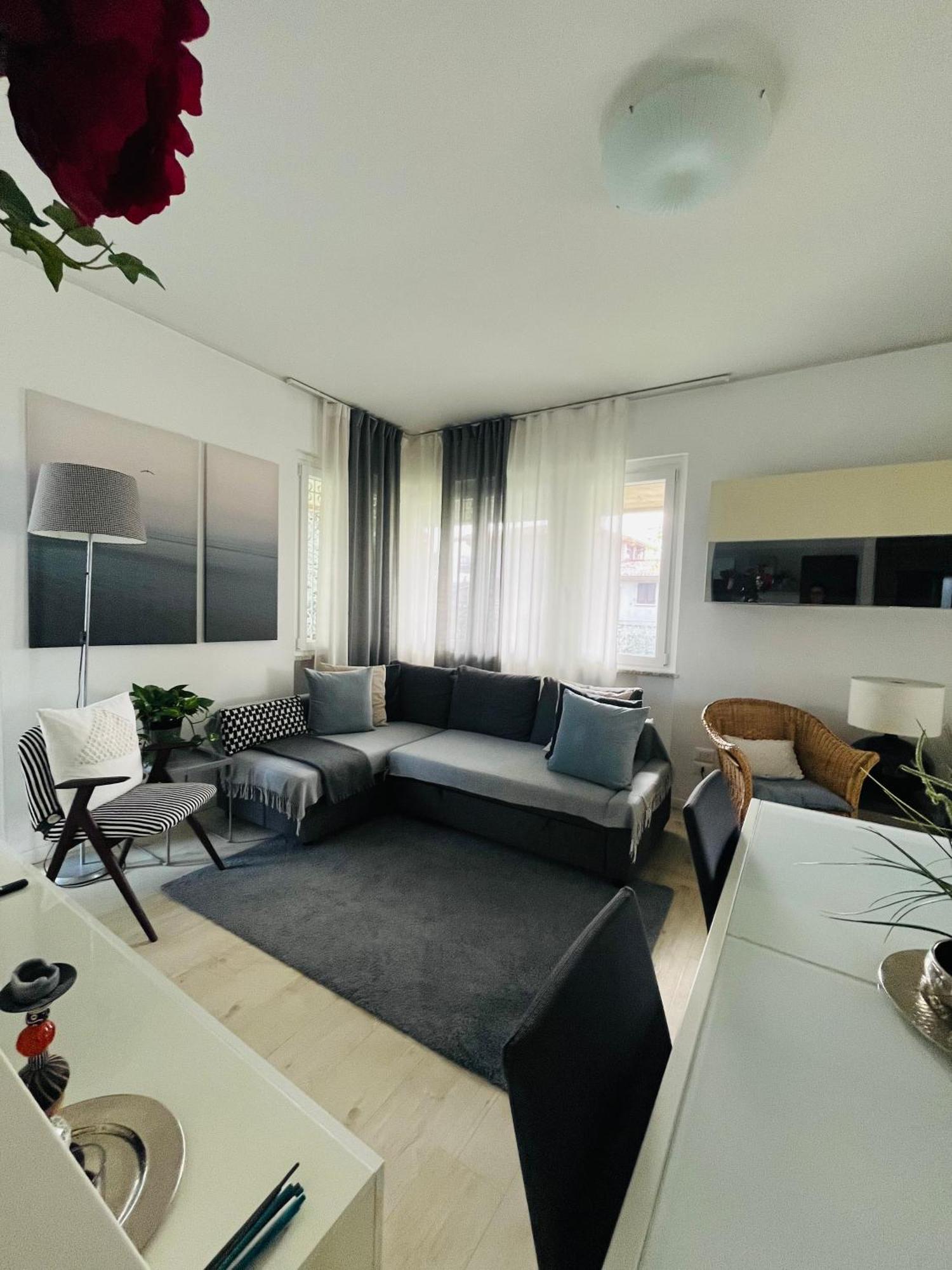 Your Familyapartment In Sirmione Exterior foto